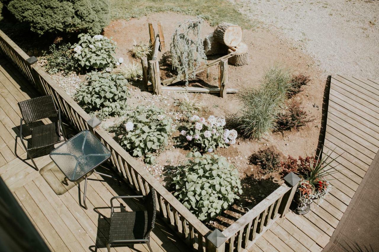 Bye The Bay Bed And Breakfast Ridgetown Екстериор снимка