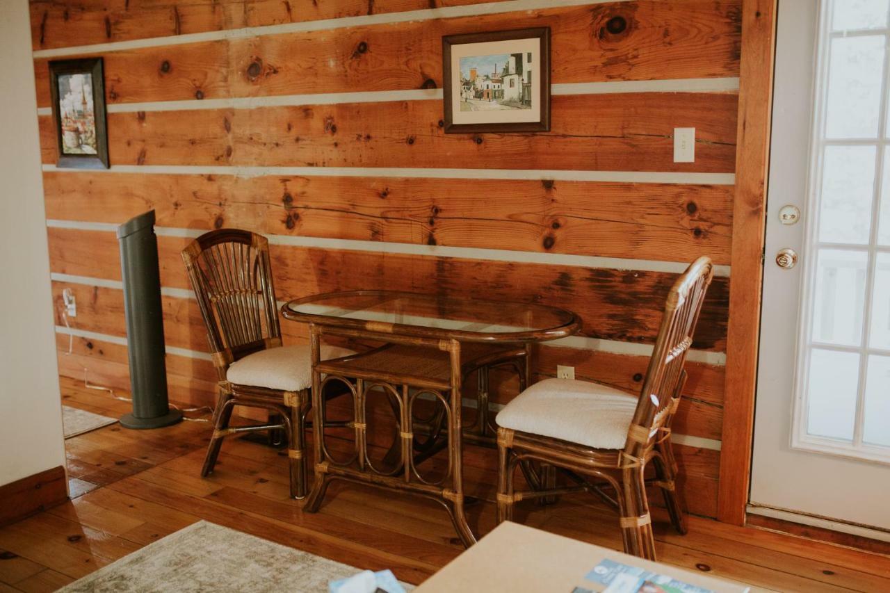 Bye The Bay Bed And Breakfast Ridgetown Екстериор снимка